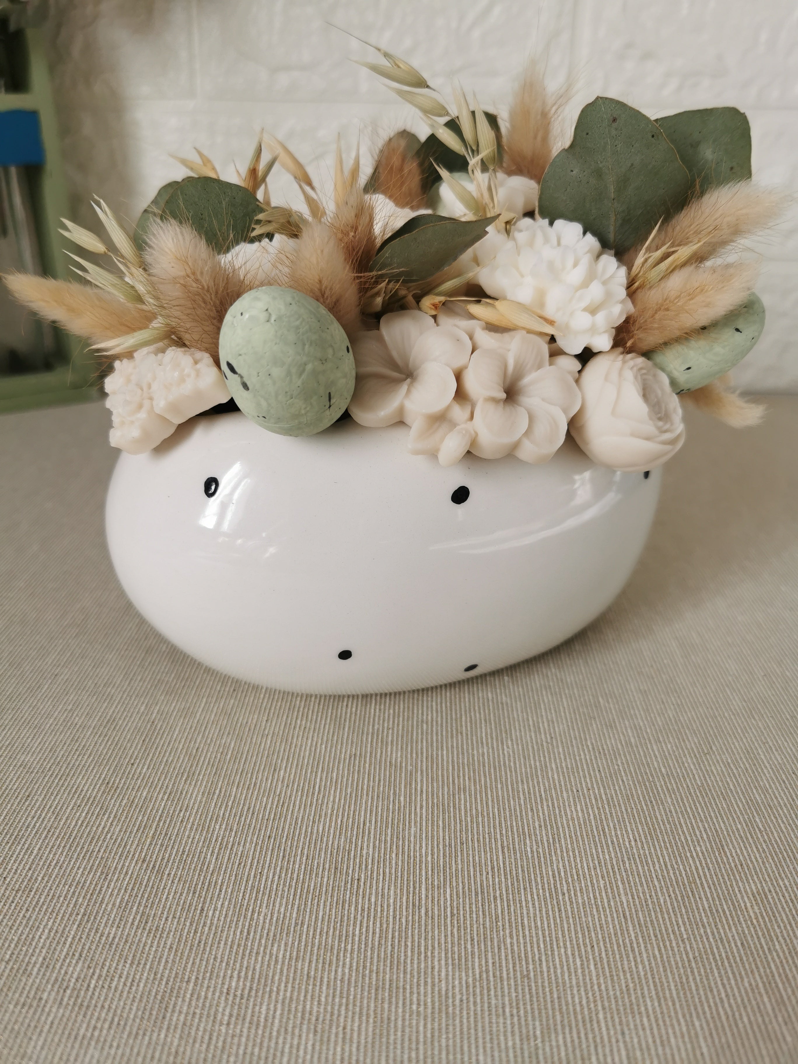 Bouquet Egg